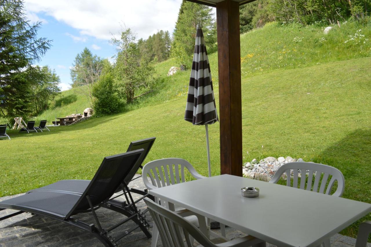 Residenz La Mora Daire La Punt-Chamues-ch Dış mekan fotoğraf