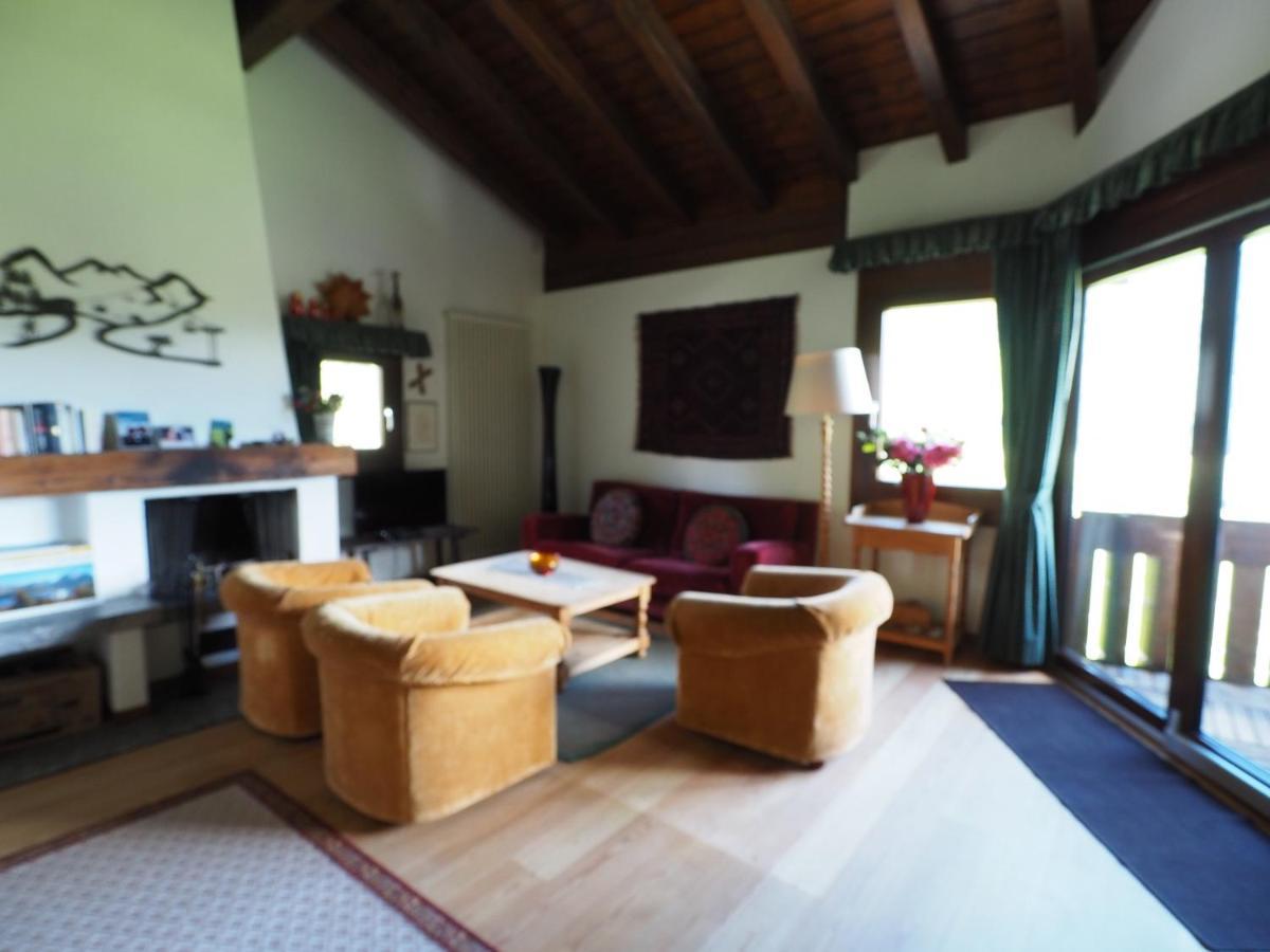 Residenz La Mora Daire La Punt-Chamues-ch Dış mekan fotoğraf